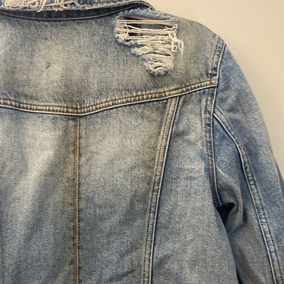 RETROFETE Karina Distressed Denim Jean Jacket in Zephyr size medium - Picture 14 of 15